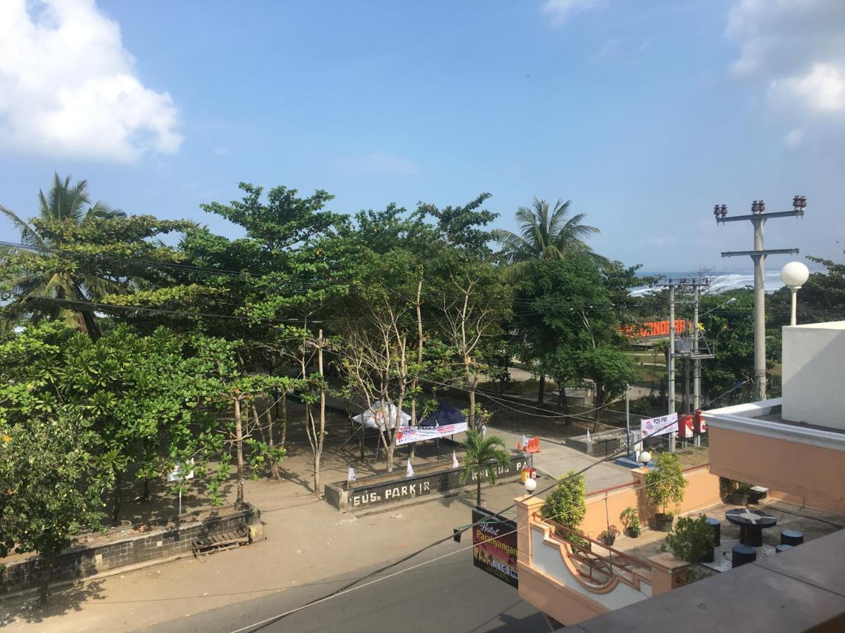 Hotel Parahyangan Пангандаран Экстерьер фото